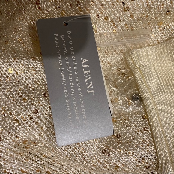 Alfani sparkle gold long sleeve knit top with gold sequins. Size - Picture 12 of 13